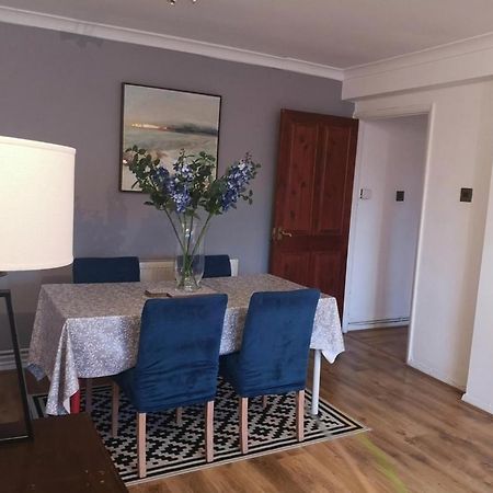 2 Bed Flat, Bounds Green, Piccadilly Line, London N11 ภายนอก รูปภาพ